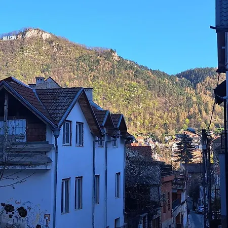 Cosy Studio In The Heart Of Brasov Exterior photo