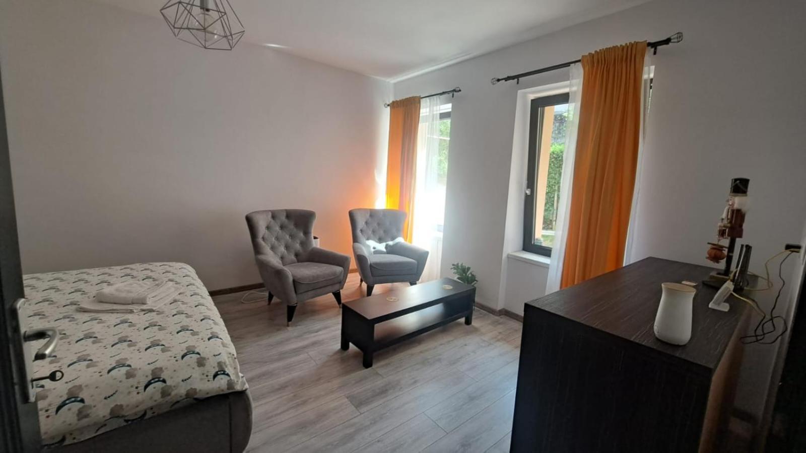 Cosy In The Heart Of Apartment Brasov
